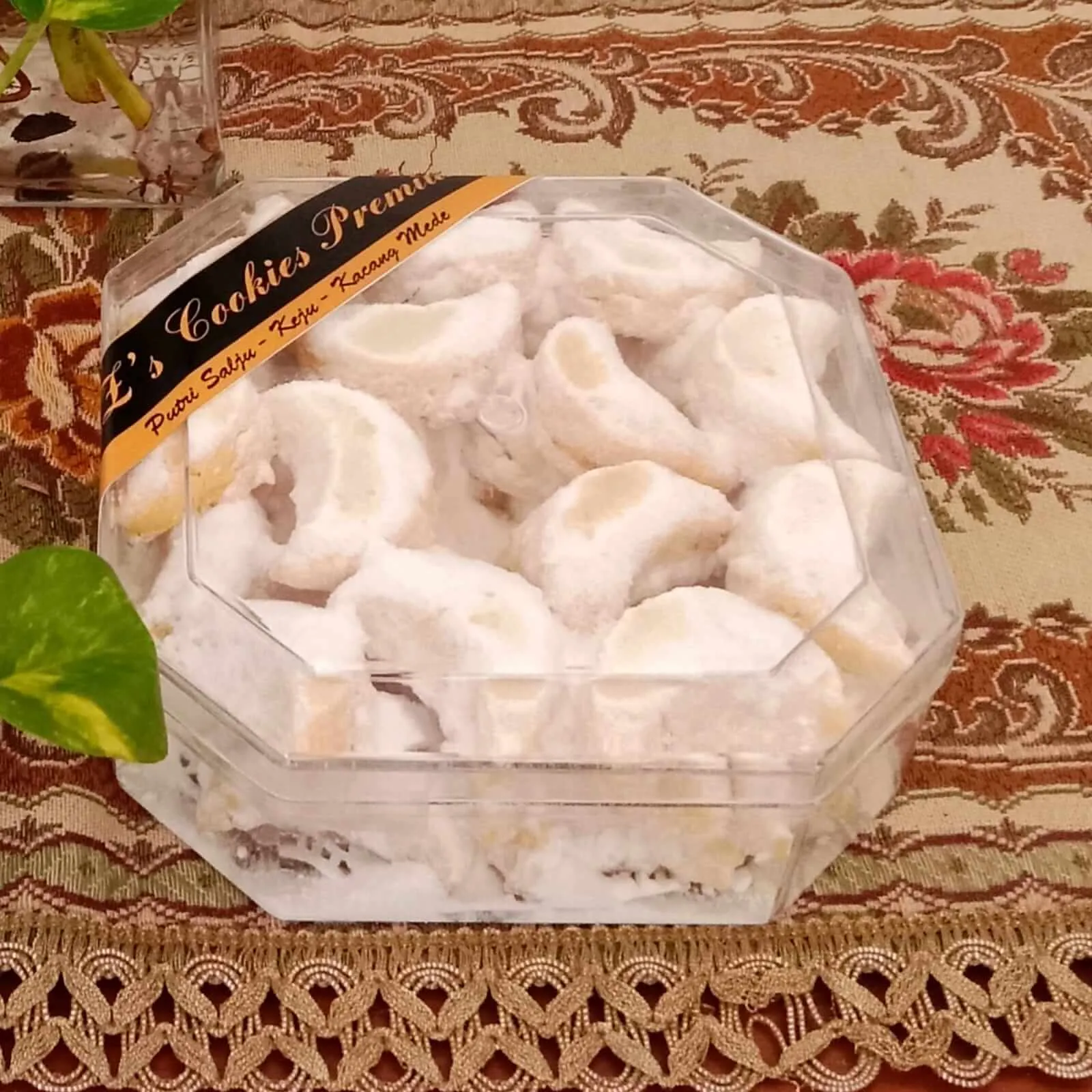Putri Salju Keju Kacang Mede